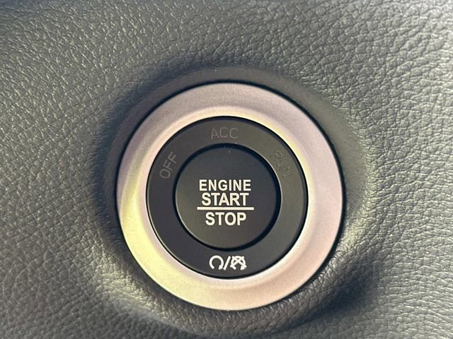 New 2026 Chrysler Pacifica Limited w/ Trailer Tow Group image 29