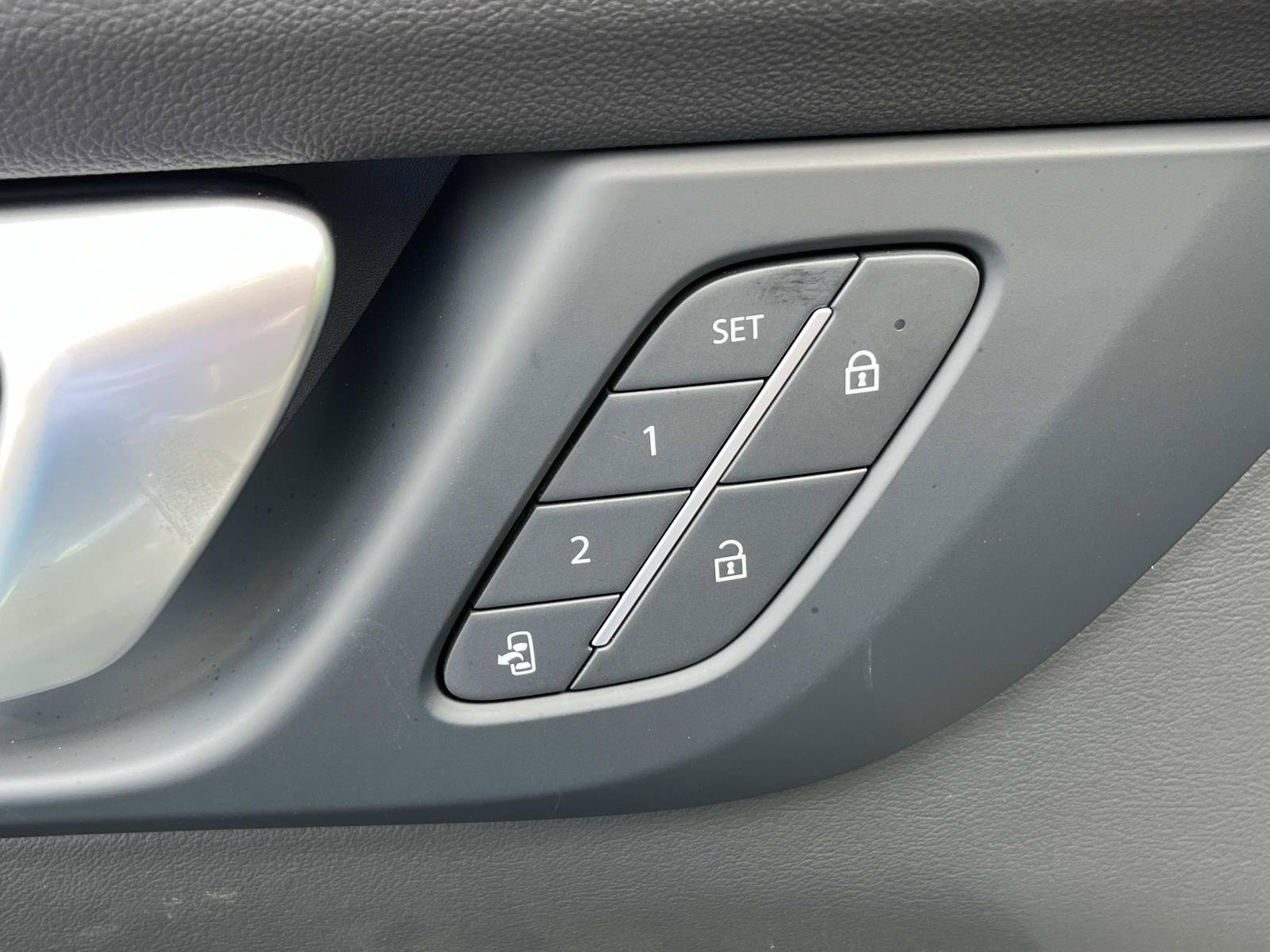 New 2026 Buick Enclave Preferred w/ Power Package image 25