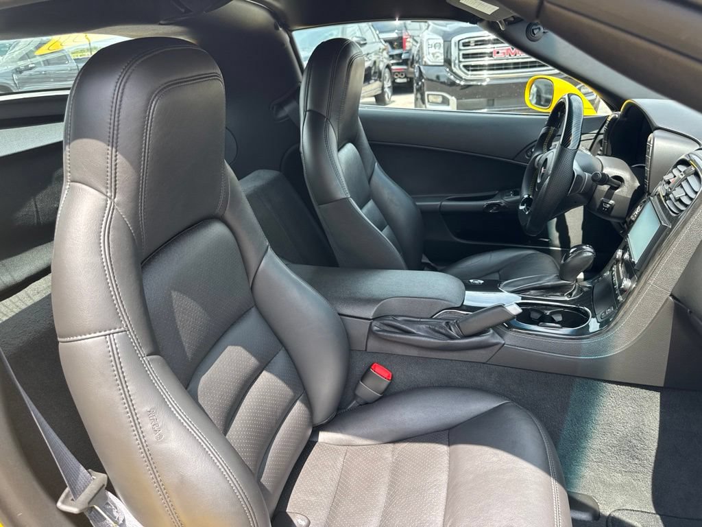 Used 2011 Chevrolet Corvette Grand Sport w/ Preferred Equipment Group RWD image 21