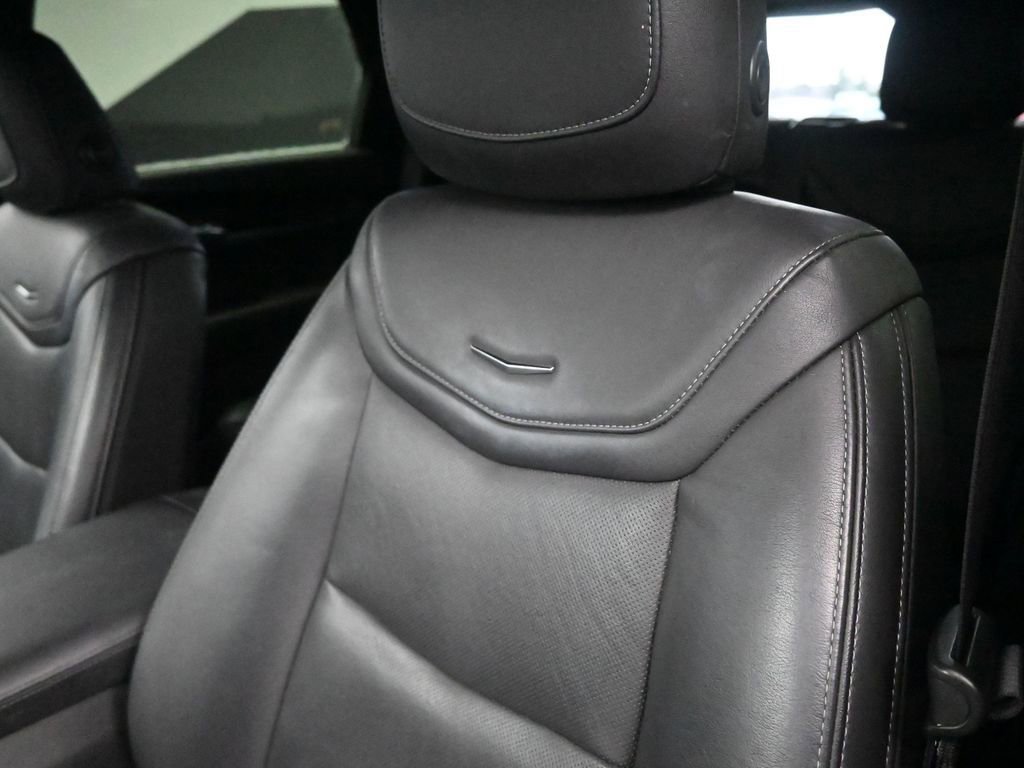 Used 2023 Cadillac XT5 Premium Luxury image 19
