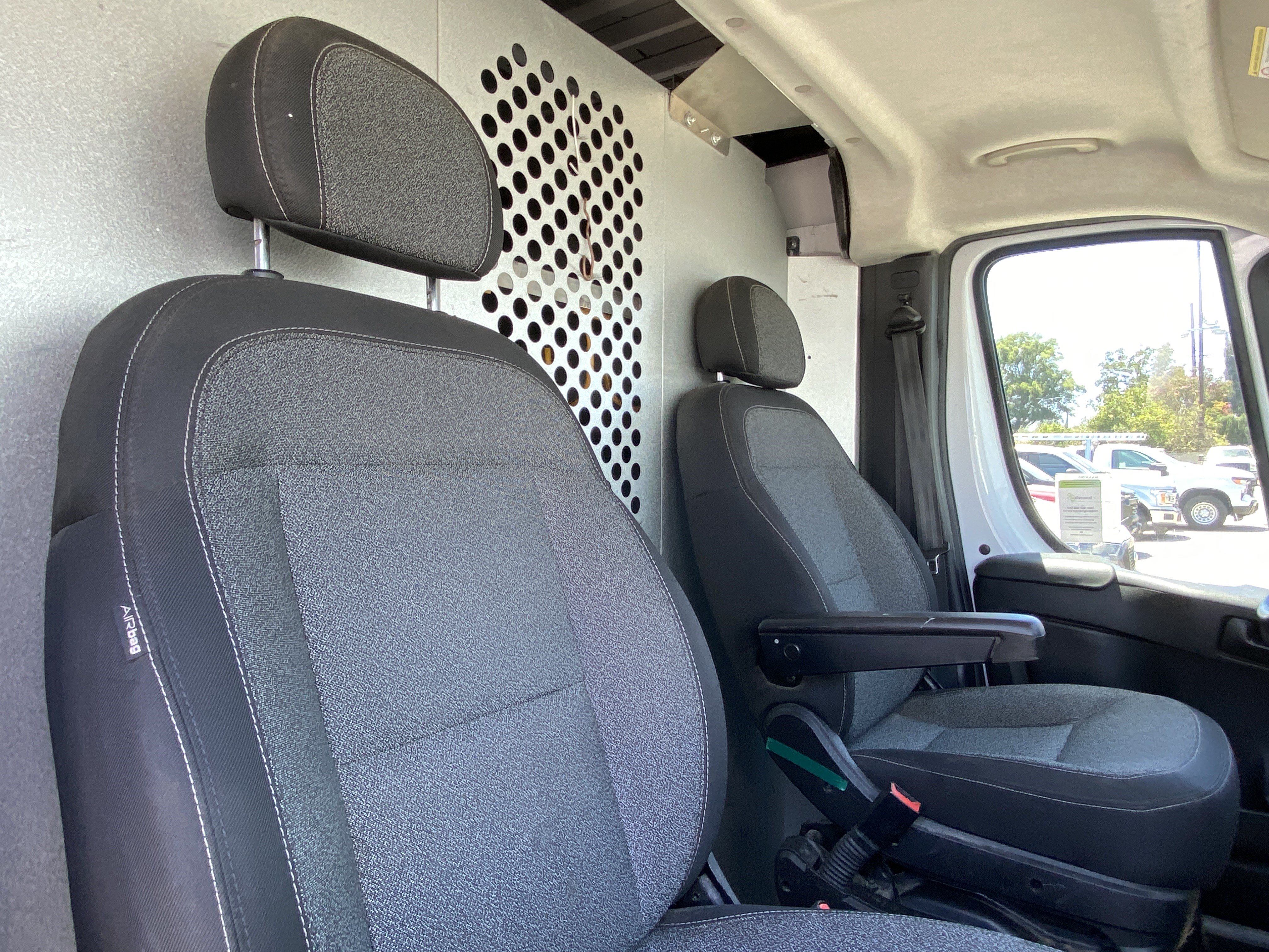Used 2023 RAM ProMaster 3500 FWD image 26