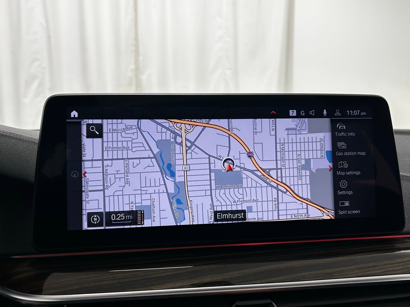 Used 2021 BMW M550i xDrive w/ Executive Package image 18