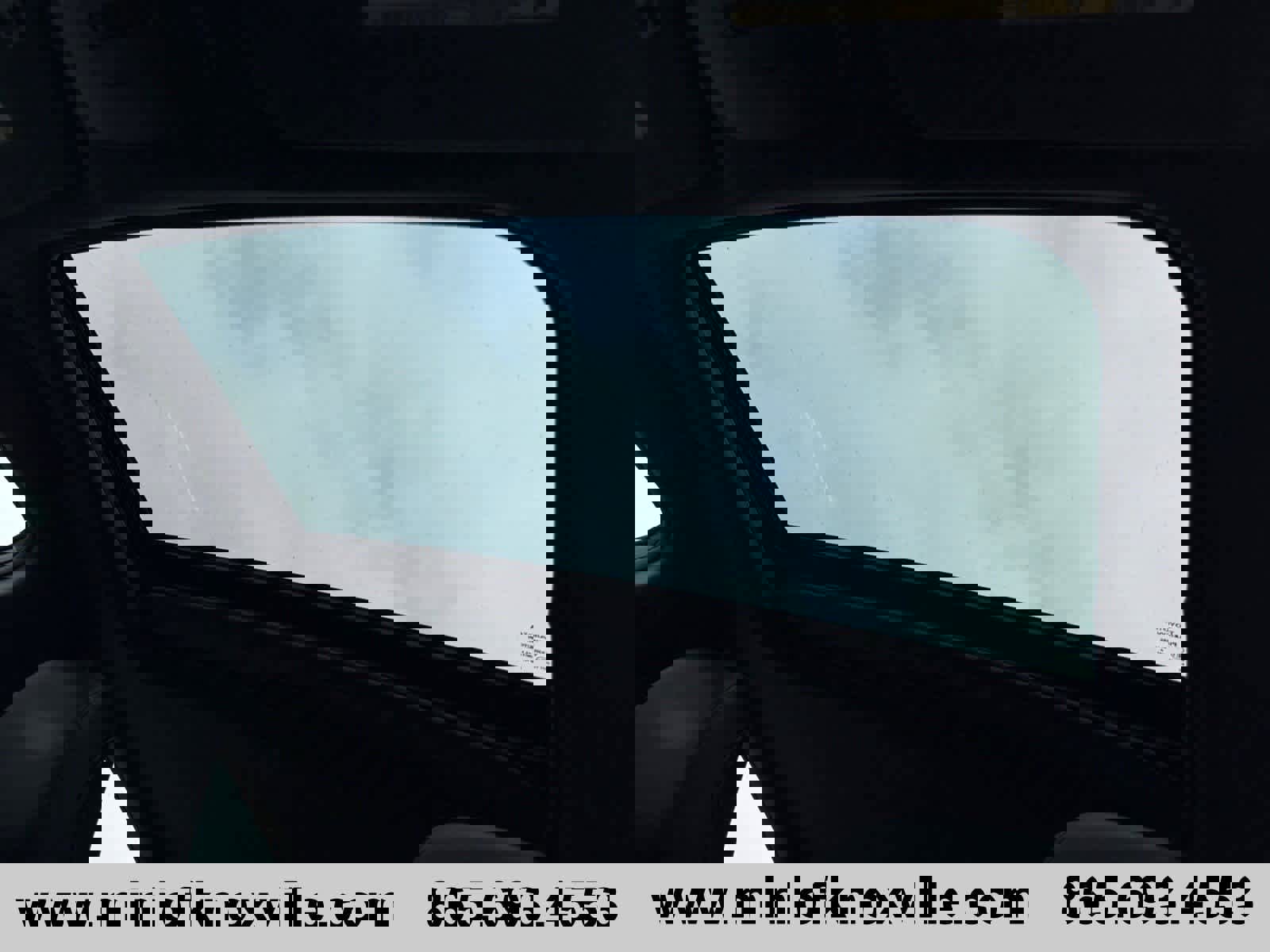 Used 2022 Toyota Avalon XLE w/ Moonroof Package image 24