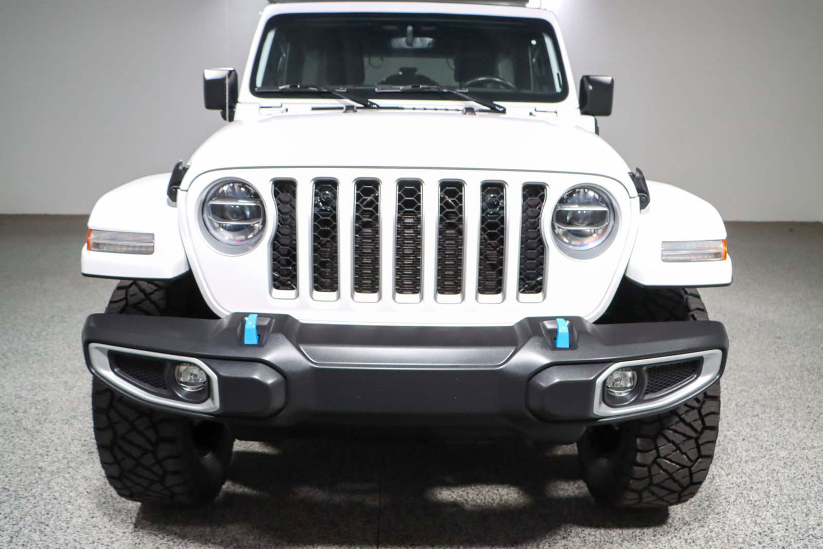 Used 2022 Jeep Wrangler Unlimited Sahara w/ Cold Weather Group image 5