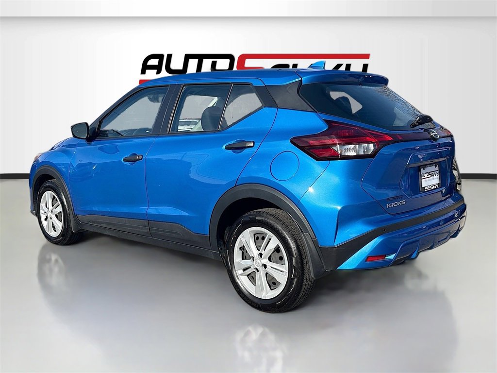 Used 2022 Nissan Kicks S image 5