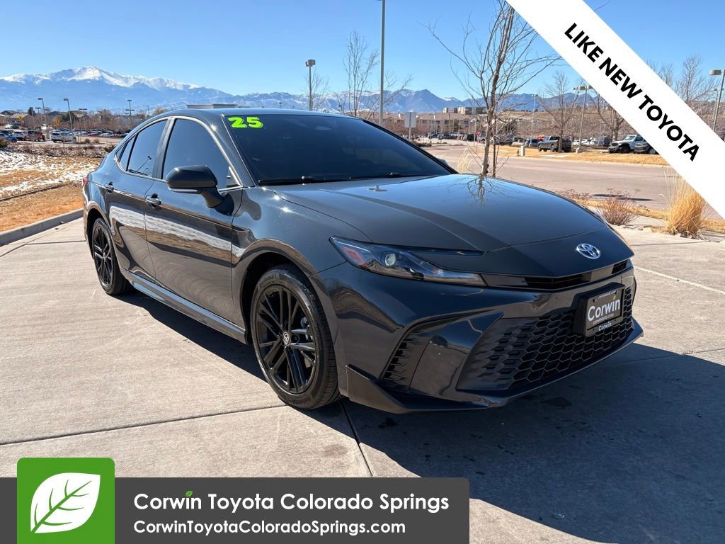 Used 2025 Toyota Camry SE w/ Convenience Package