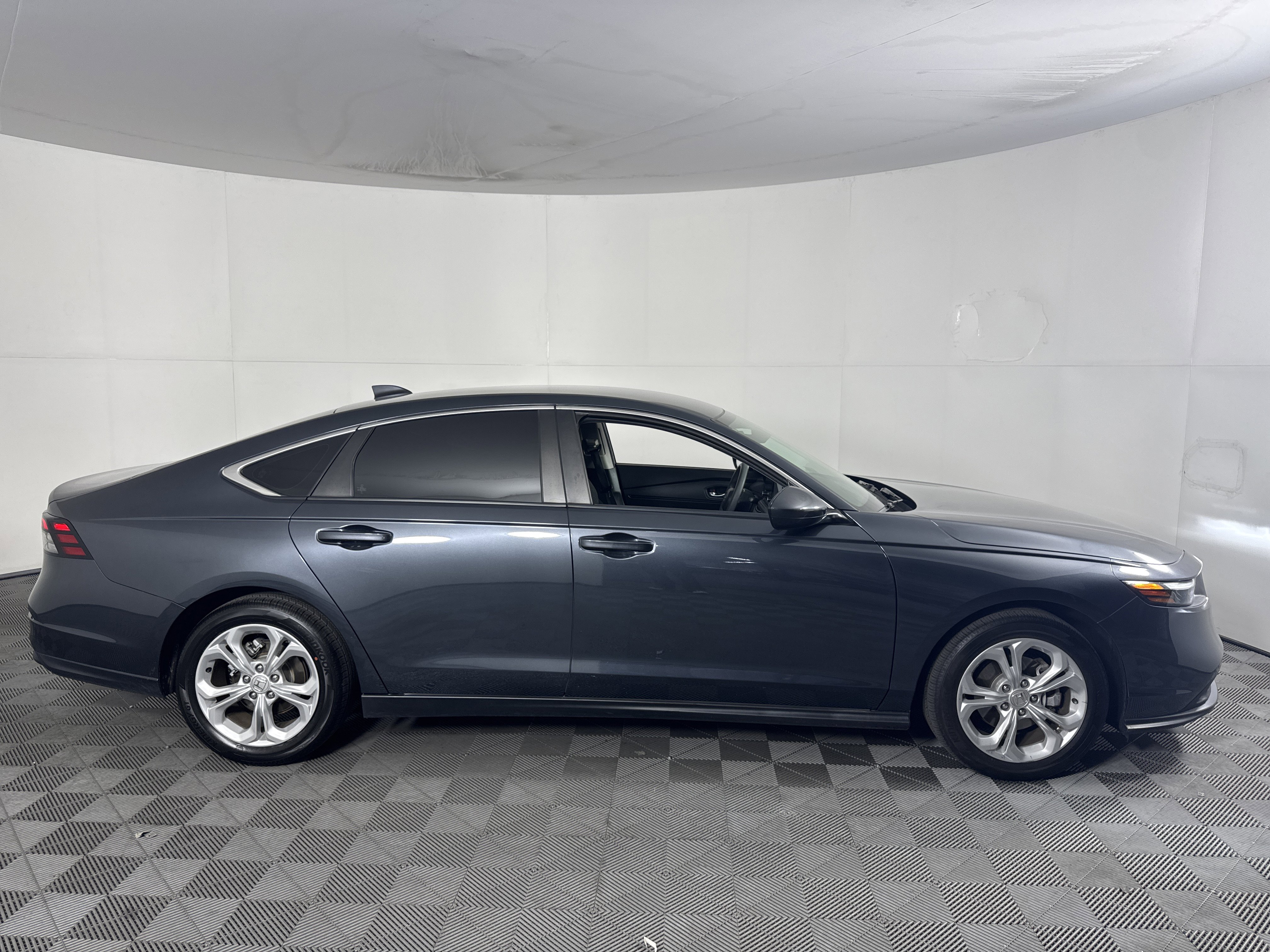 Certified 2024 Honda Accord LX image 3