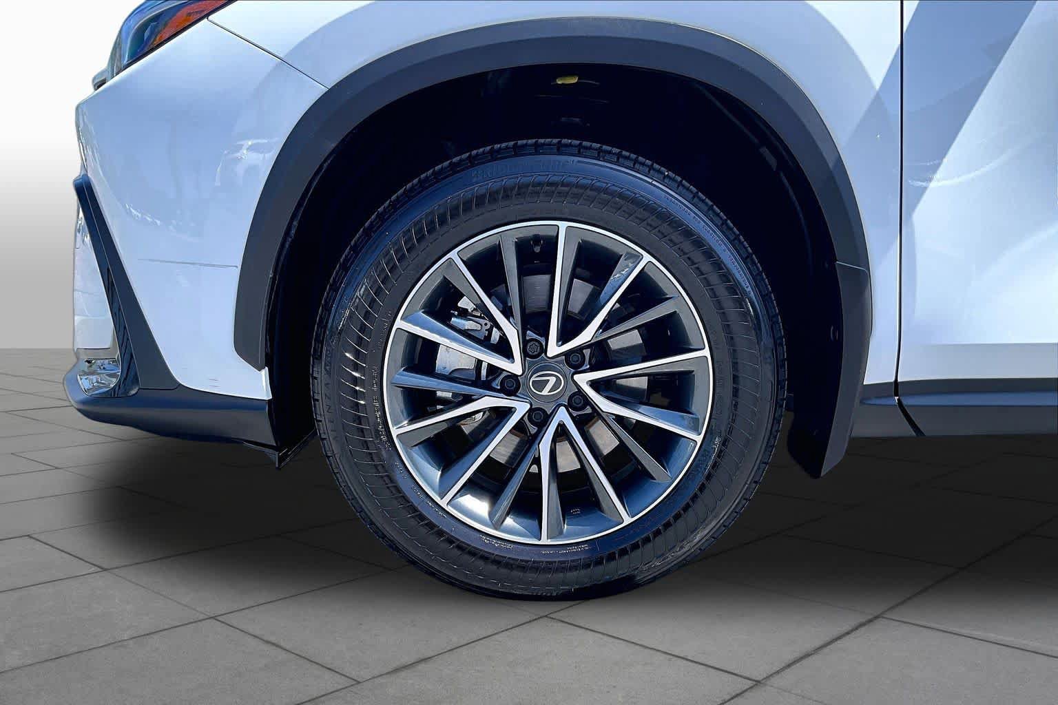 Certified 2026 Lexus NX 350h AWD w/ Accessory Package (2T) image 10