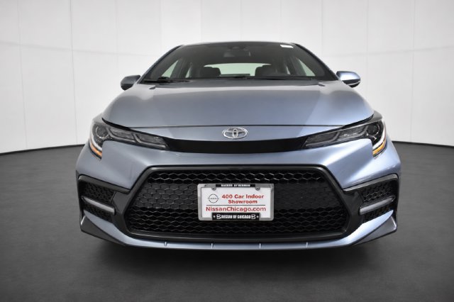Used 2021 Toyota Corolla SE FWD image 2