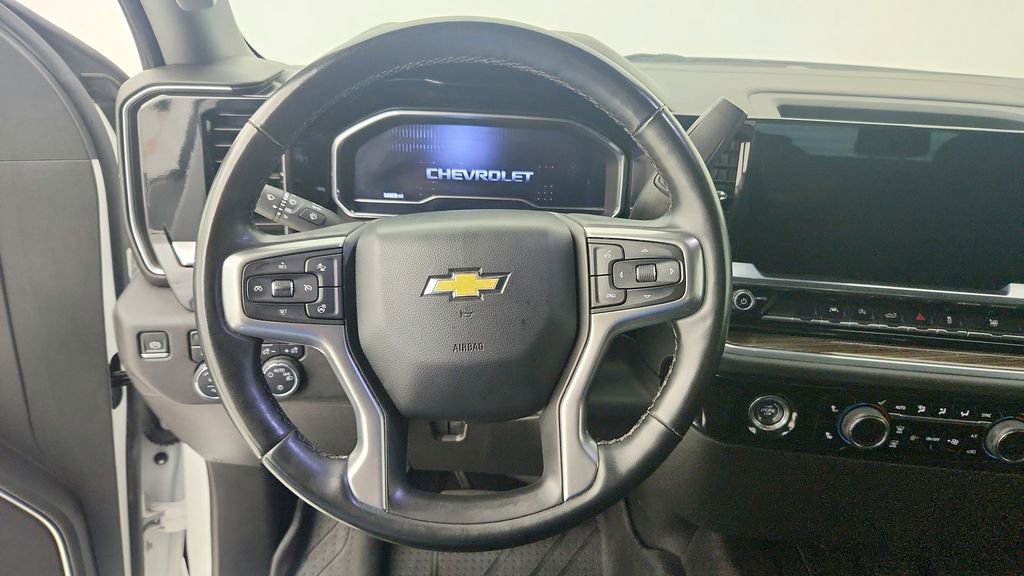 Used 2024 Chevrolet Silverado 1500 LT w/ Protection Package AWD/4WD image 18