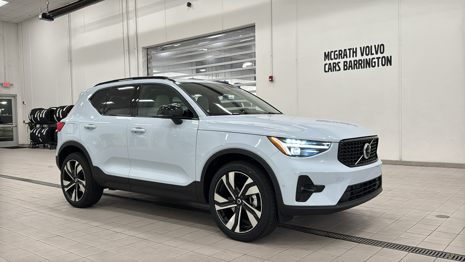 New 2026 Volvo XC40 B5 Ultra w/ Climate Package AWD/4WD image 3