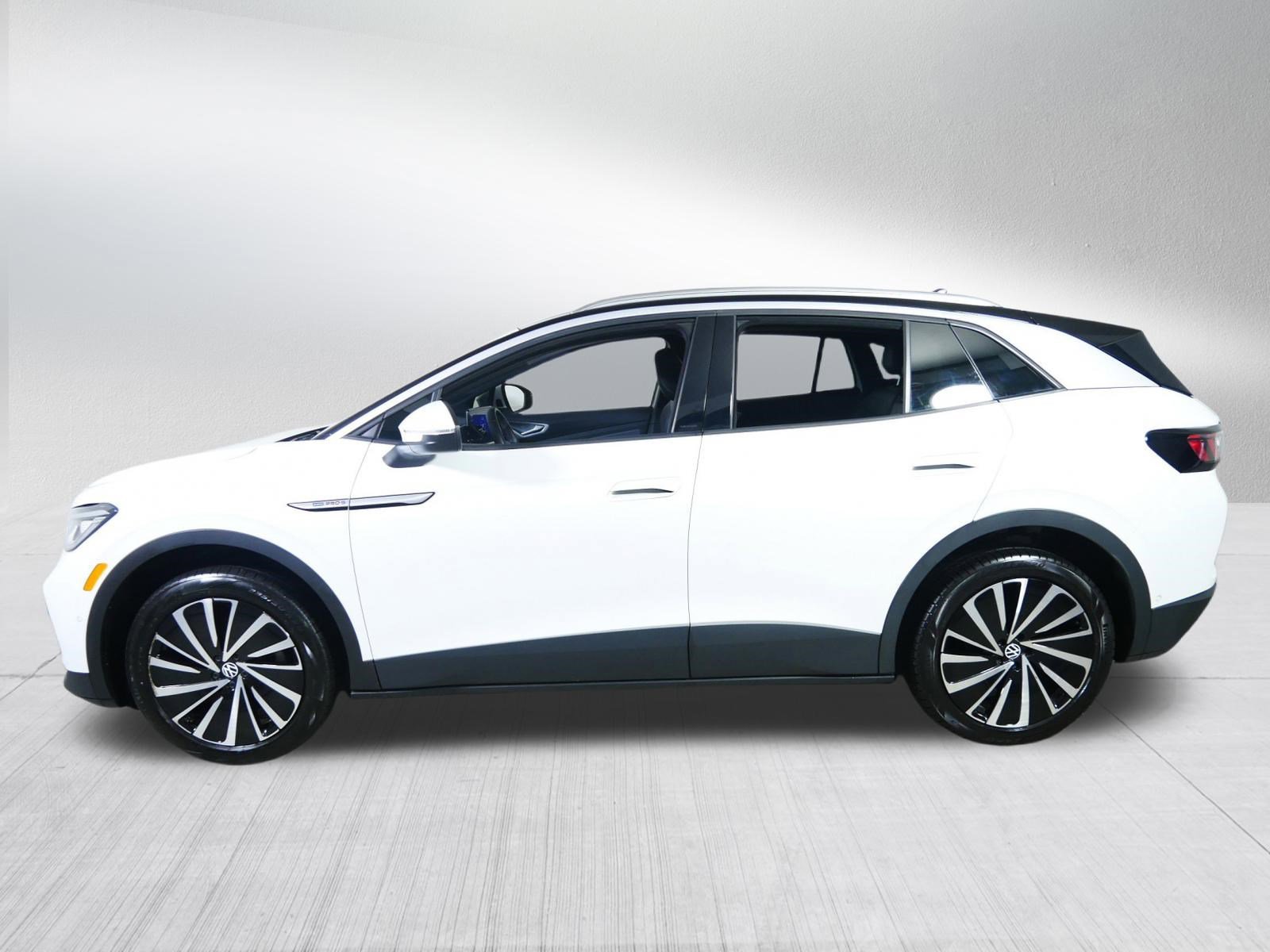 Certified 2023 Volkswagen ID.4 Pro S Plus AWD/4WD image 4