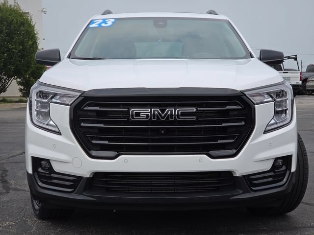 Used 2023 GMC Terrain SLT w/ Tech Package AWD/4WD image 13