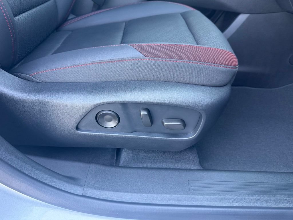 New 2027 Chevrolet Equinox RS w/ Convenience Package III FWD image 26
