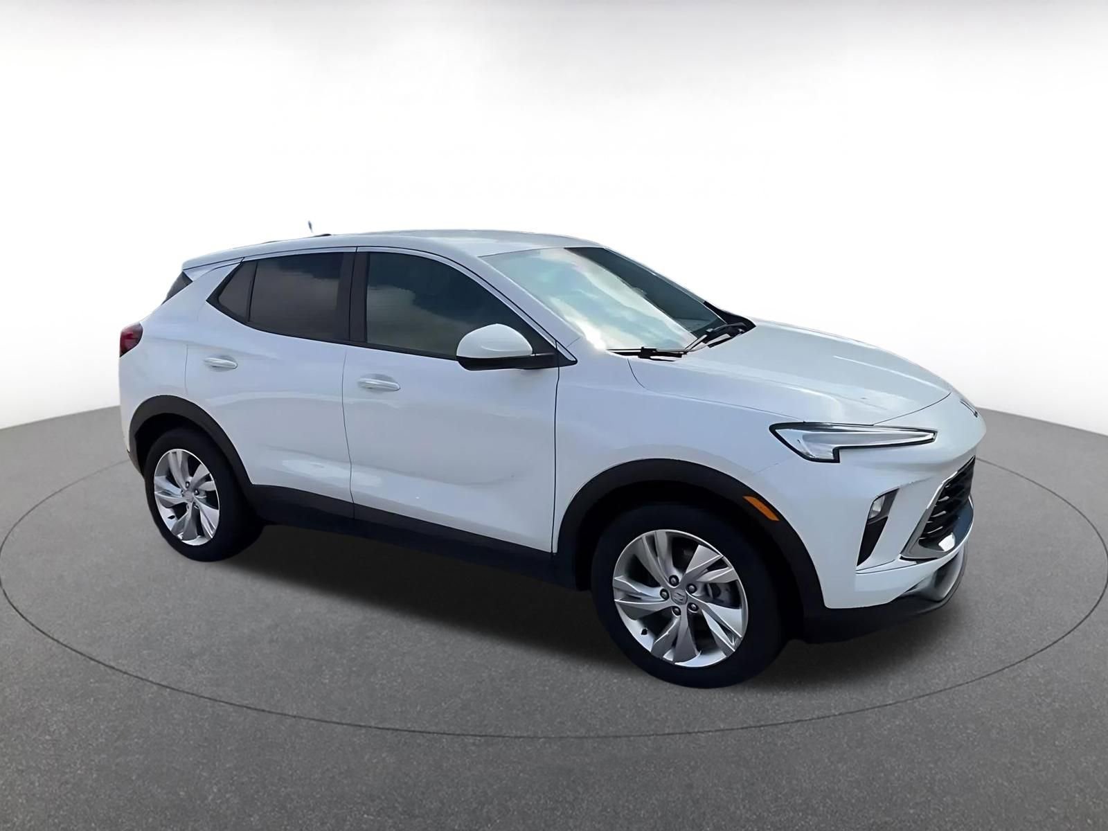 Used 2025 Buick Encore GX Preferred FWD image 2