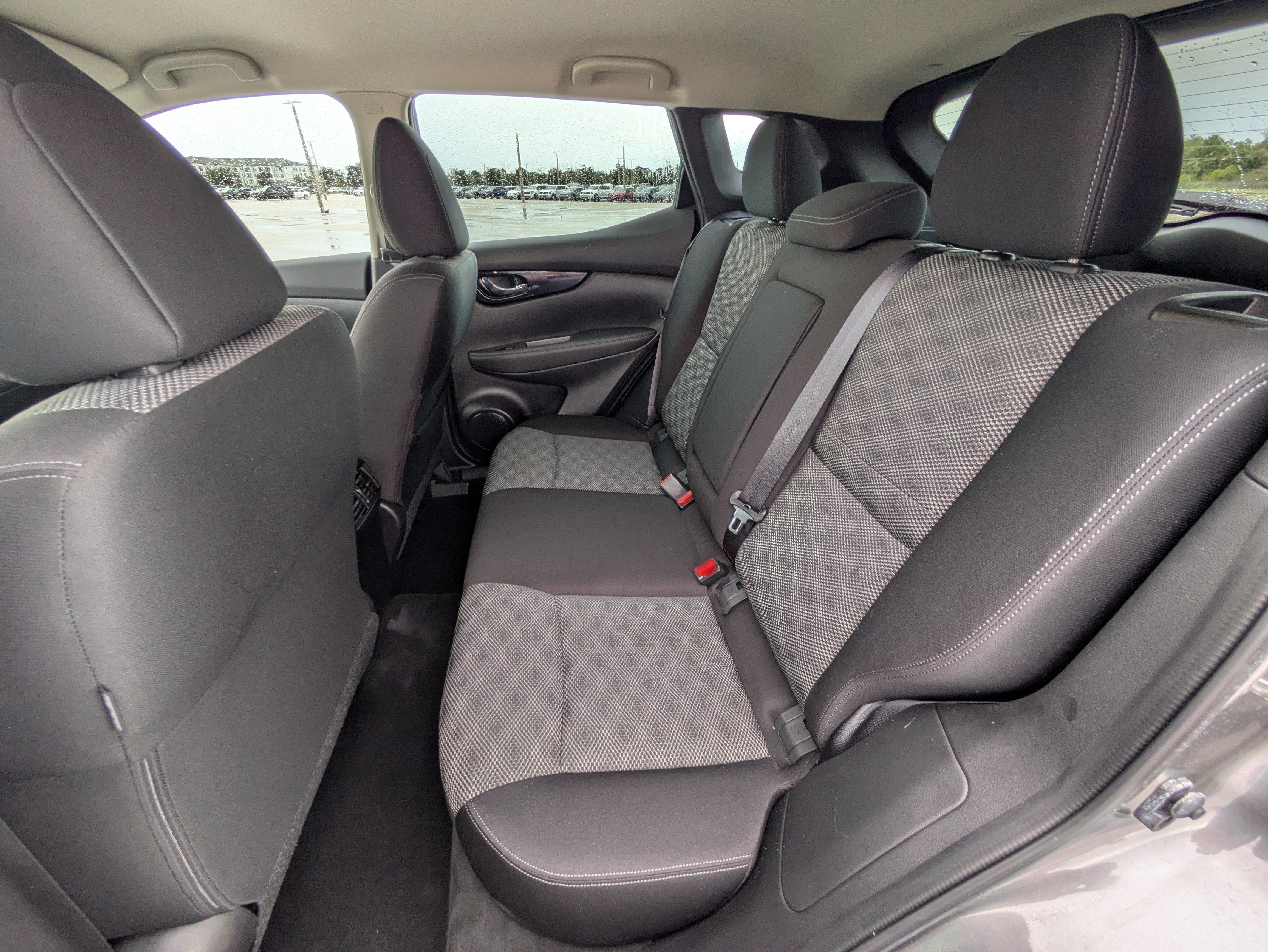 Used 2019 Nissan Rogue Sport SV FWD image 14