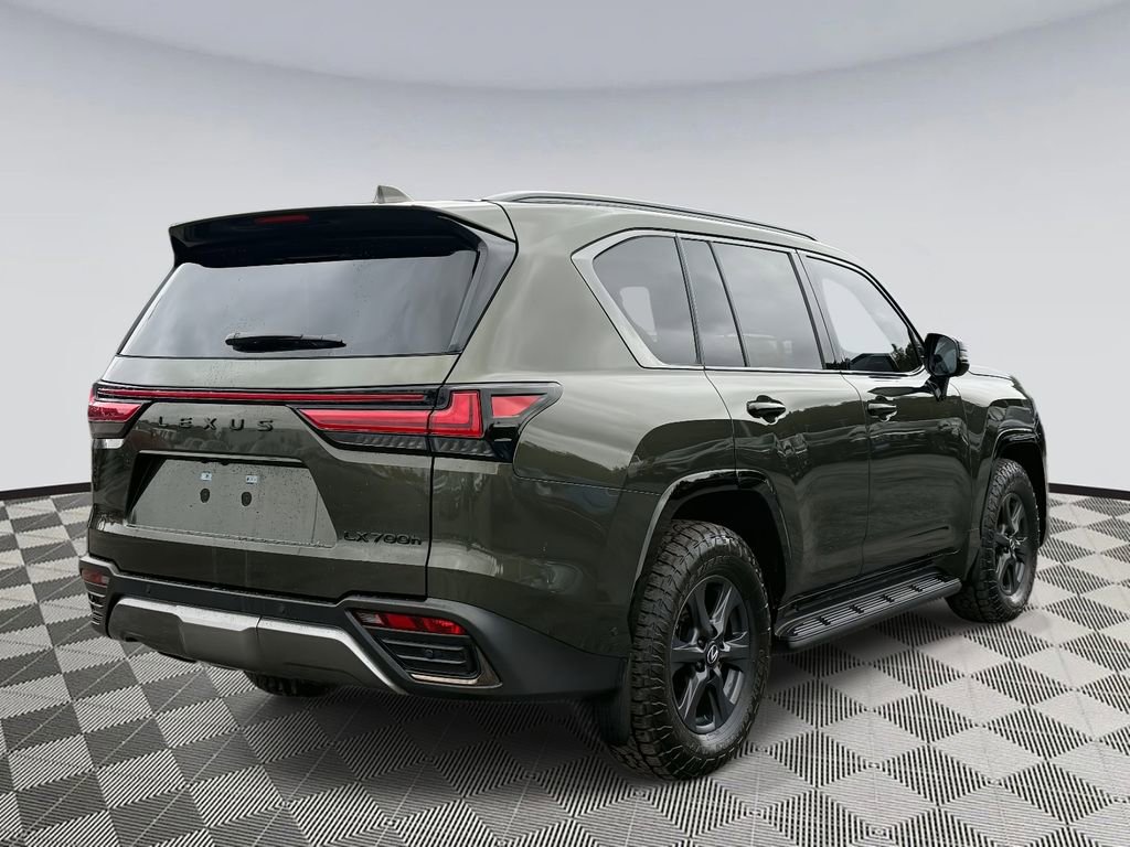 Used 2025 Lexus LX 700h Overtrail image 2