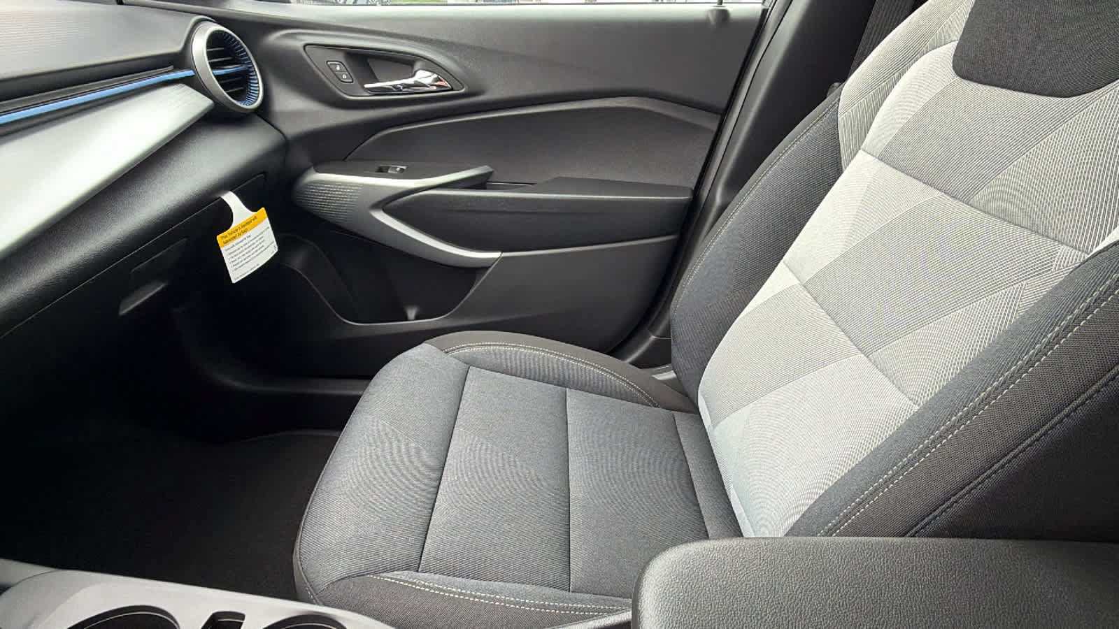 Certified 2026 Chevrolet Trax LS w/ LS Convenience Package FWD image 12