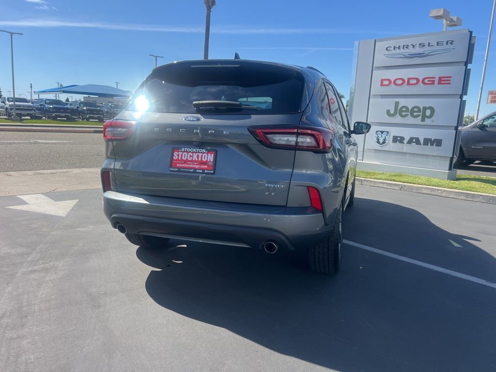 Used 2024 Ford Escape ST-Line image 12