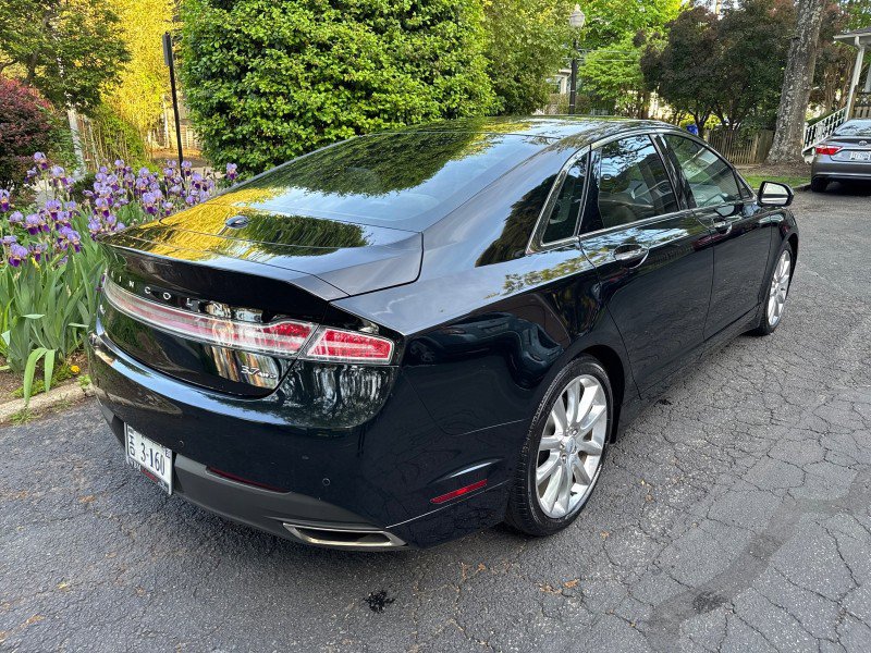 Used 2016 Lincoln MKZ Reserve w/ Equipment Group 300A Reserve AWD/4WD image 4
