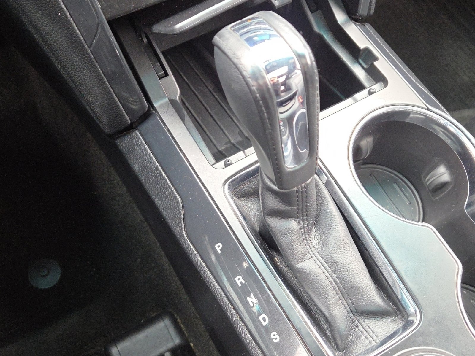 Used 2016 Ford Explorer XLT w/ Equipment Group 202A image 32