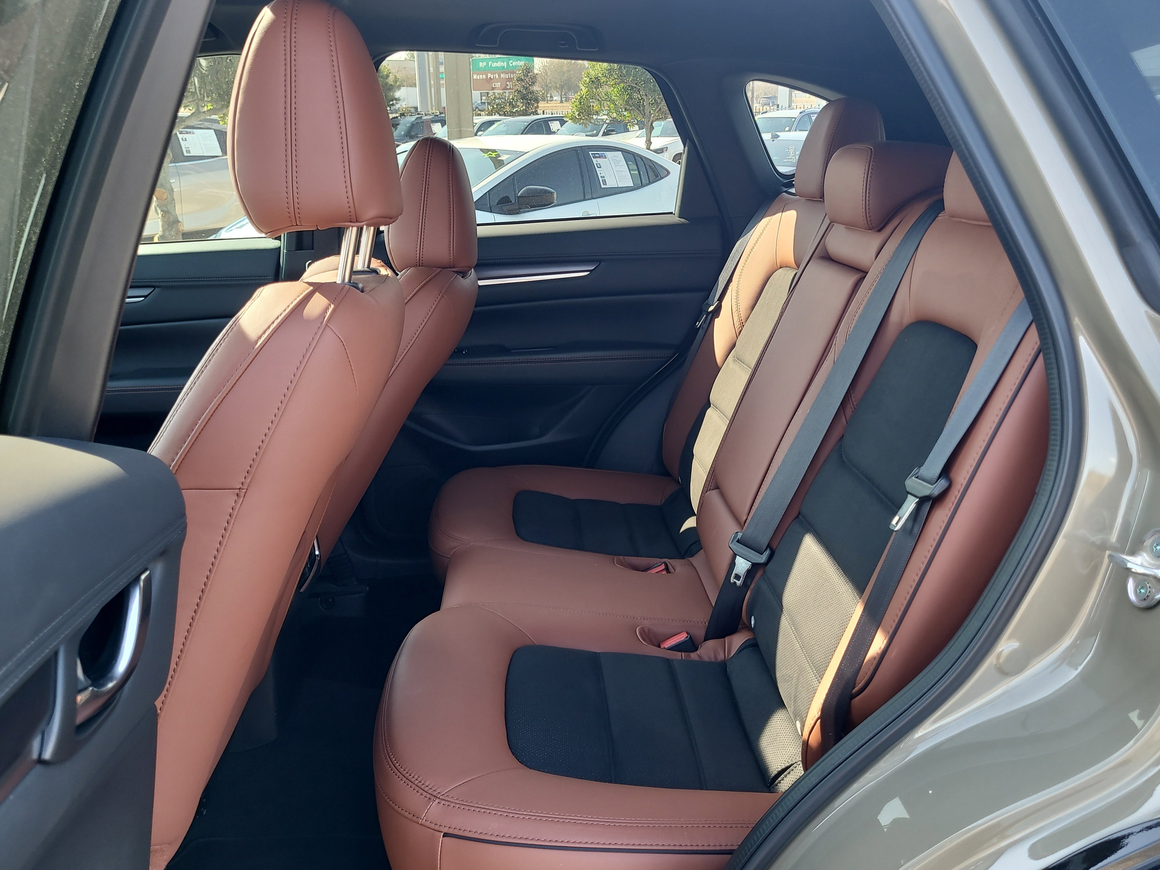 Used 2025 MAZDA CX-5 Carbon Edition image 15