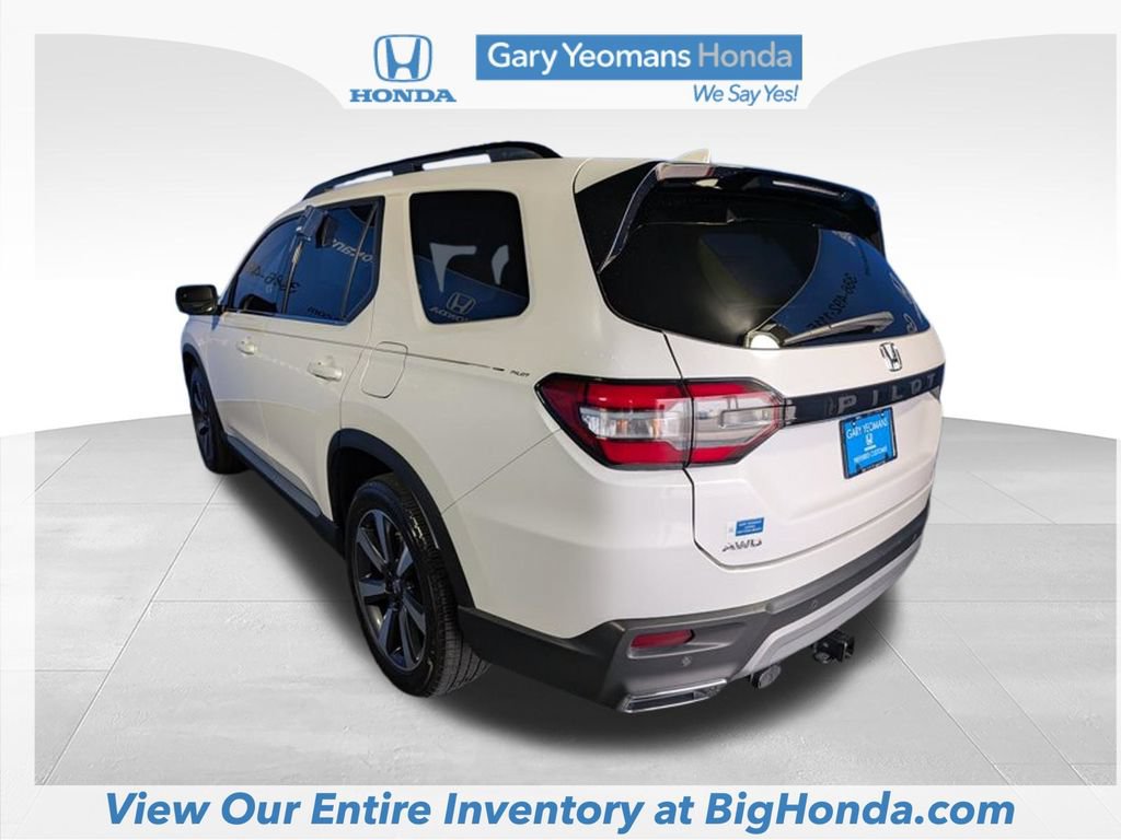 Certified 2024 Honda Pilot Touring image 9