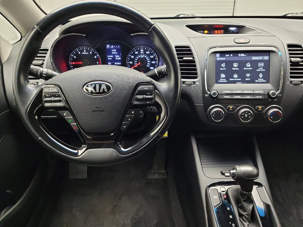Used 2018 Kia Forte S FWD image 22