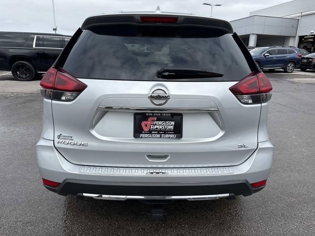Used 2018 Nissan Rogue SL image 4