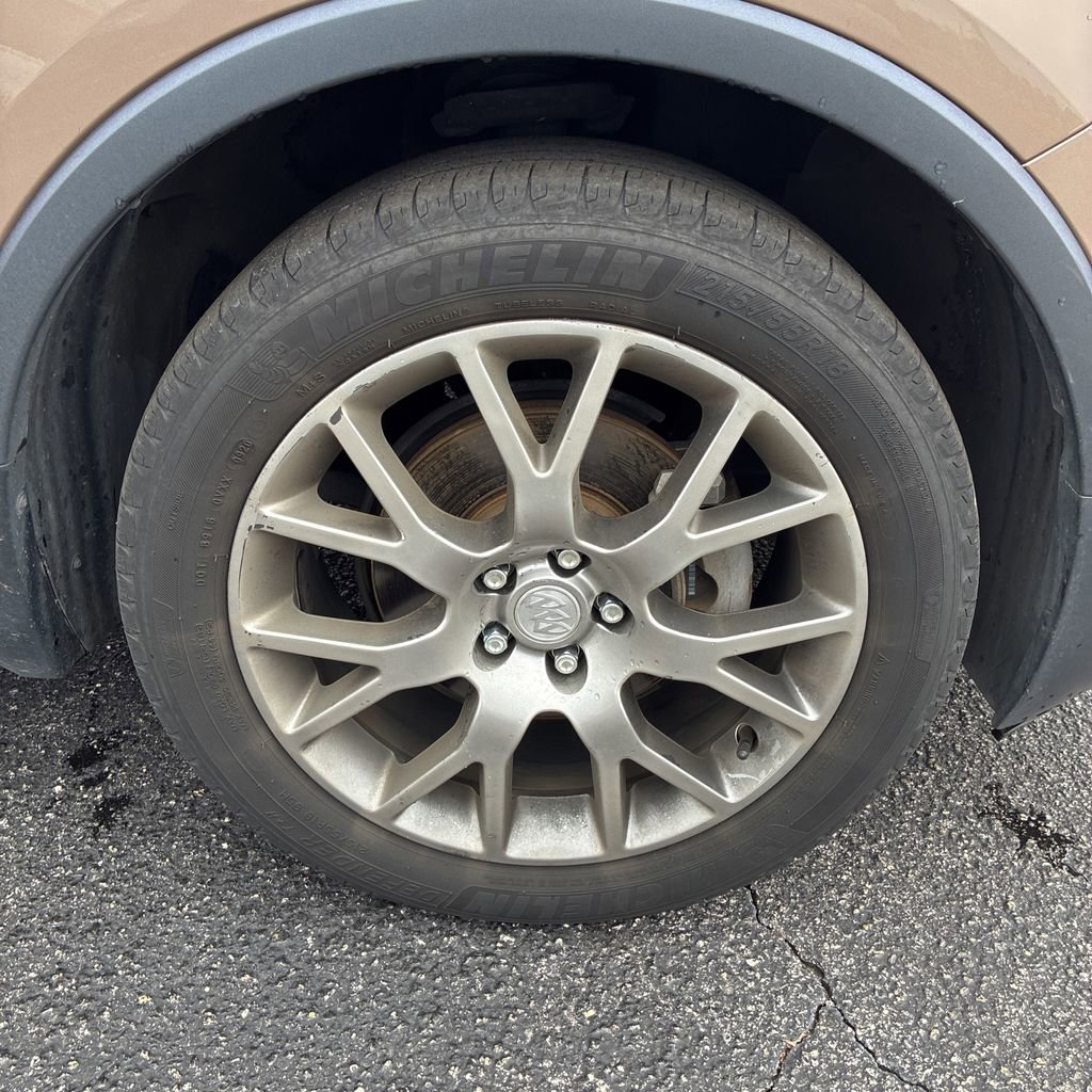 Used 2018 Buick Encore Sport Touring image 26