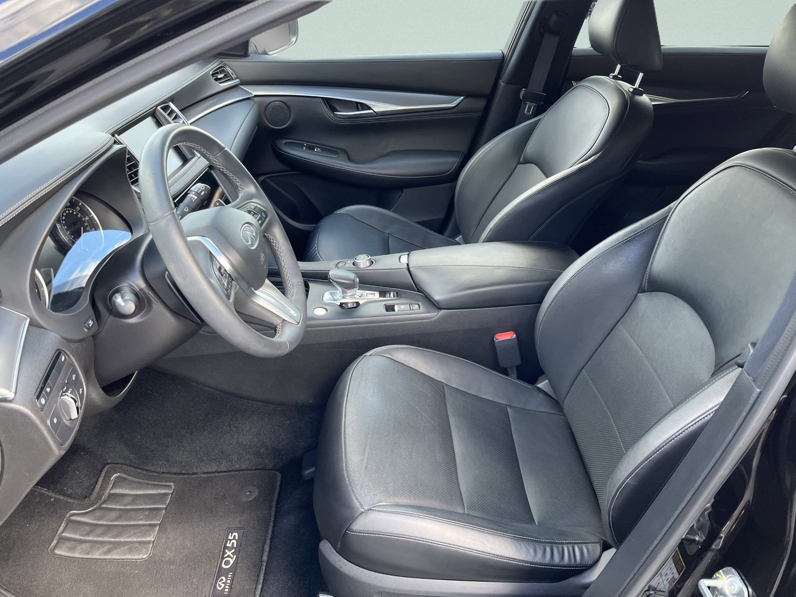 Used 2023 INFINITI QX55 Luxe w/ Cargo Package AWD/4WD image 12