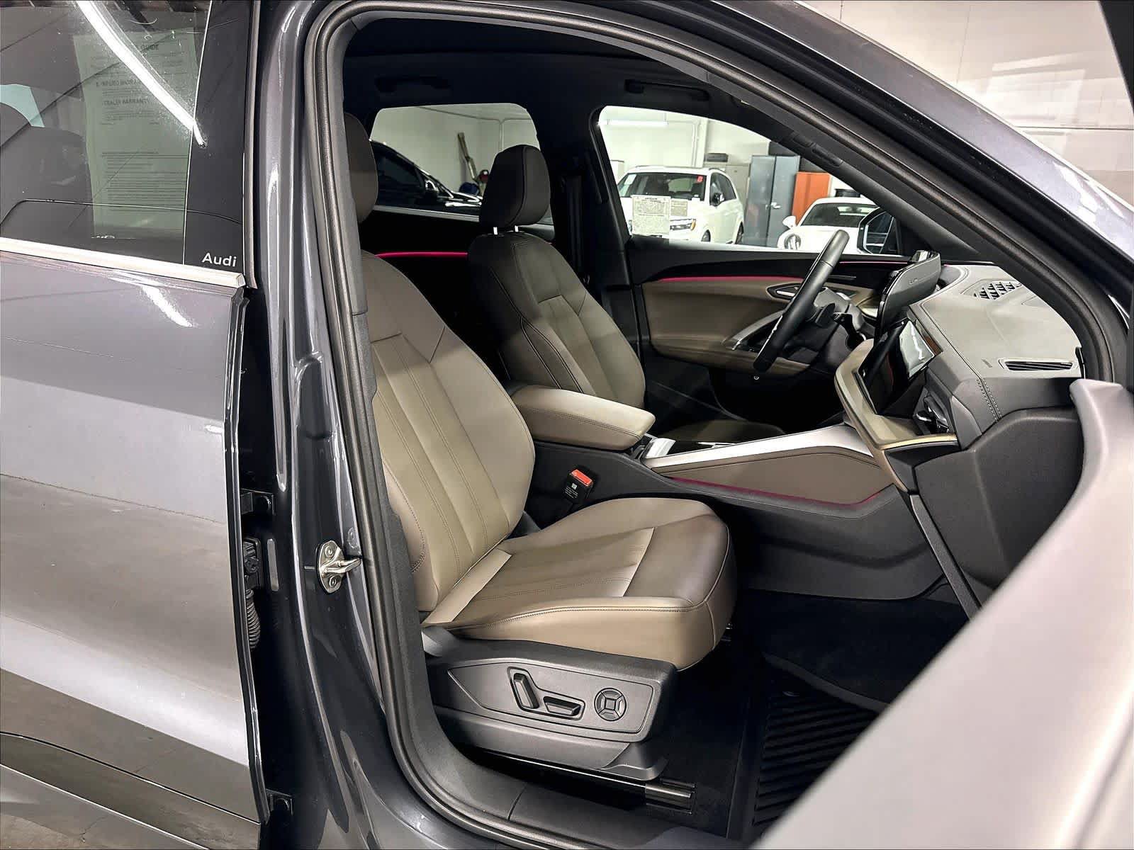 Certified 2025 Audi Q5 Premium w/ Premium Plus AWD/4WD image 10