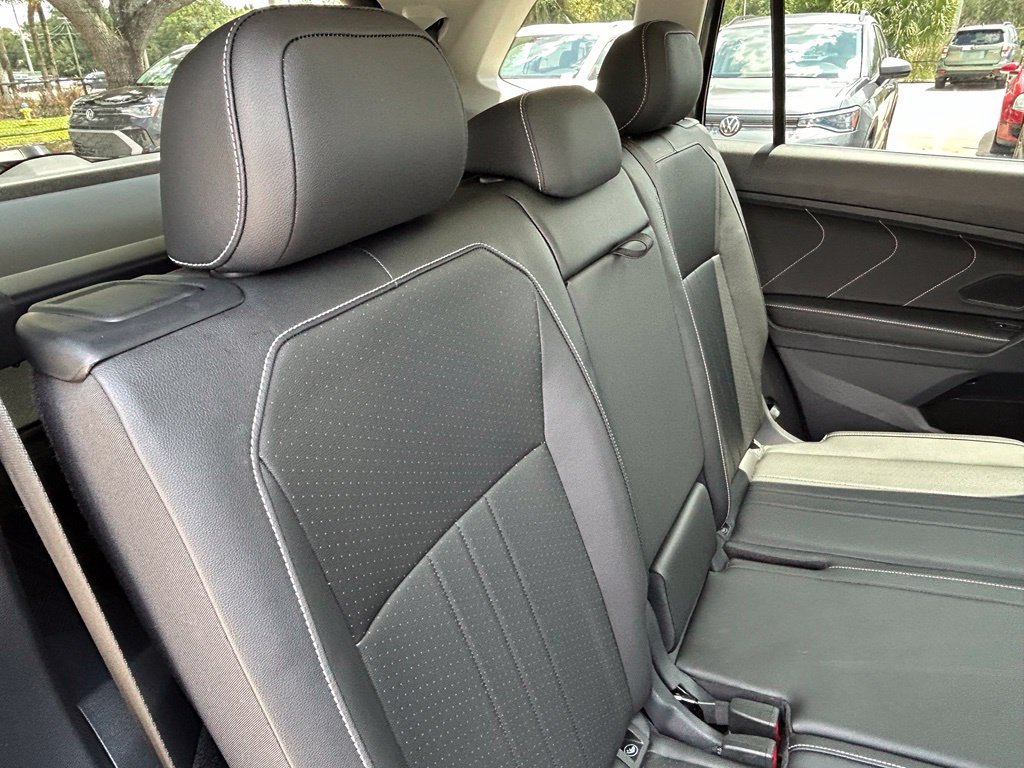 Certified 2023 Volkswagen Tiguan SE w/ Panoramic Sunroof Package FWD image 44