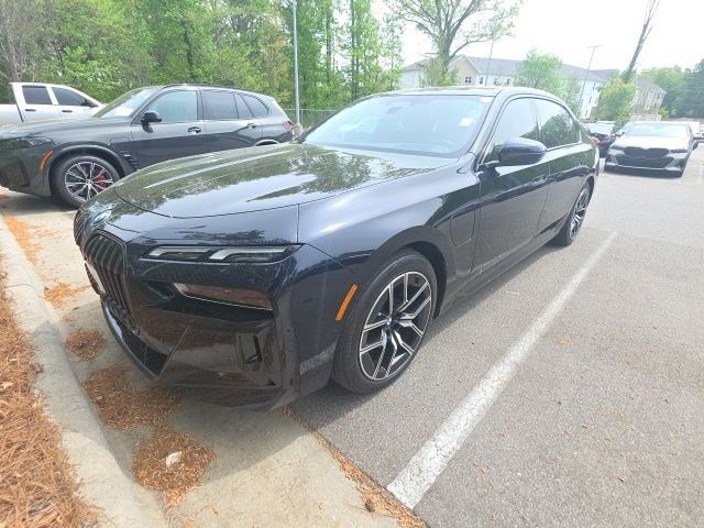 Used 2025 BMW 750e xDrive
