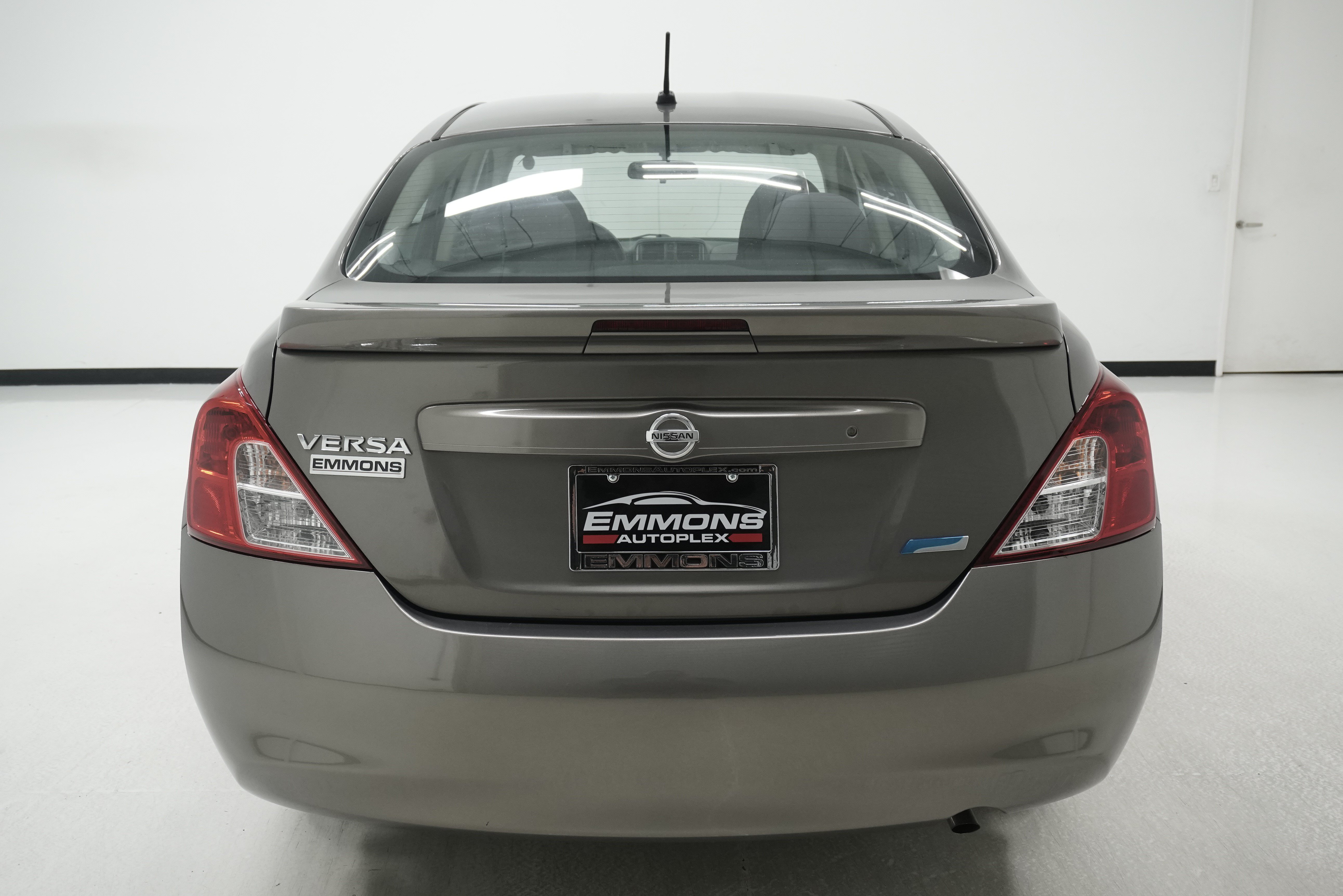 Used 2014 Nissan Versa S Plus FWD image 5