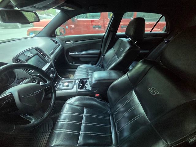 Used 2019 Chrysler 300 S image 9