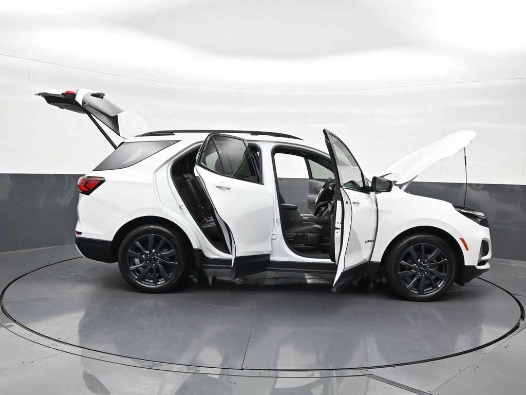 Used 2024 Chevrolet Equinox RS w/ RS Leather Package FWD image 37