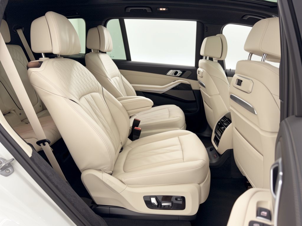 New 2027 BMW X7 xDrive40i w/ M Sport Package AWD/4WD image 29