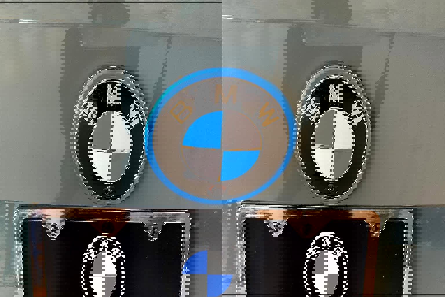 Used 2025 BMW i4 eDrive40 w/ Premium Package image 15