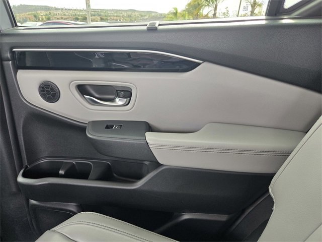 Used 2023 Honda Pilot Touring image 14