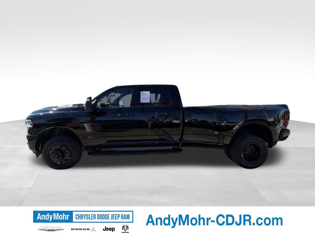 Used 2024 RAM 3500 Laramie w/ Night Edition AWD/4WD image 4