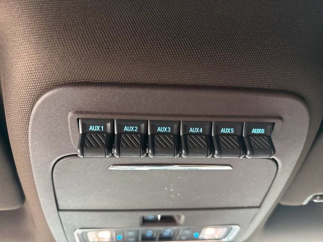 Used 2025 Ford F250 King Ranch w/ FX4 Off-Road Package image 39