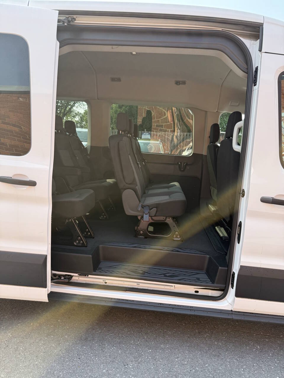 Used 2025 Ford Transit 350 XLT RWD image 8