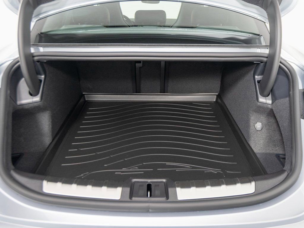 New 2026 Porsche Taycan image 39