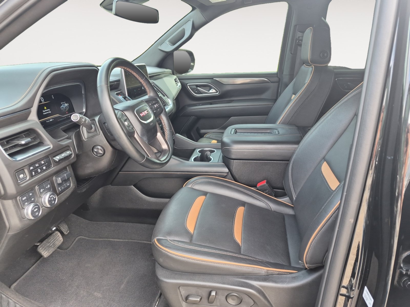 Used 2024 GMC Yukon XL AT4 w/ AT4 Premium Plus Package AWD/4WD image 22