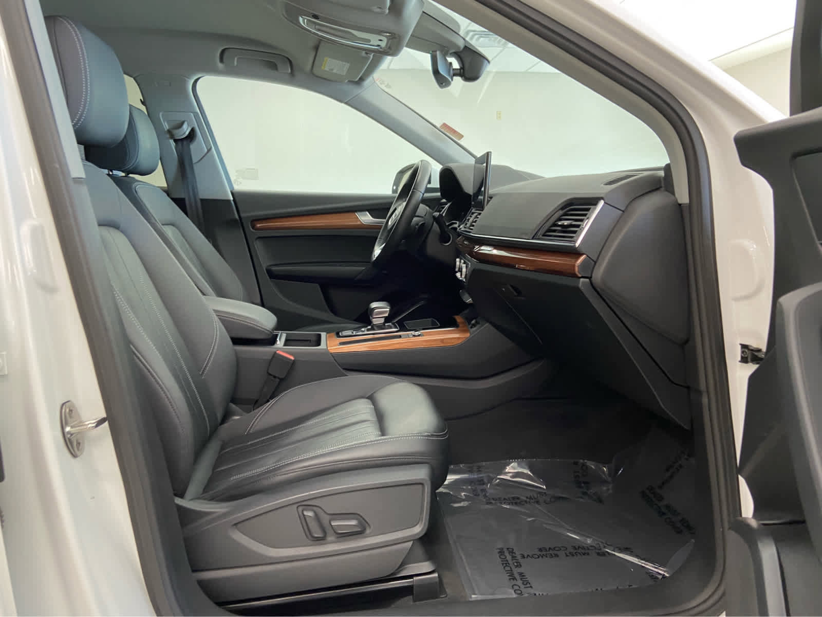 Used 2022 Audi Q5 2.0T Premium image 16