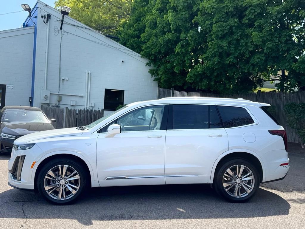 Used 2023 Cadillac XT6 Premium Luxury w/ LPO, Floor Liner Package AWD/4WD image 3