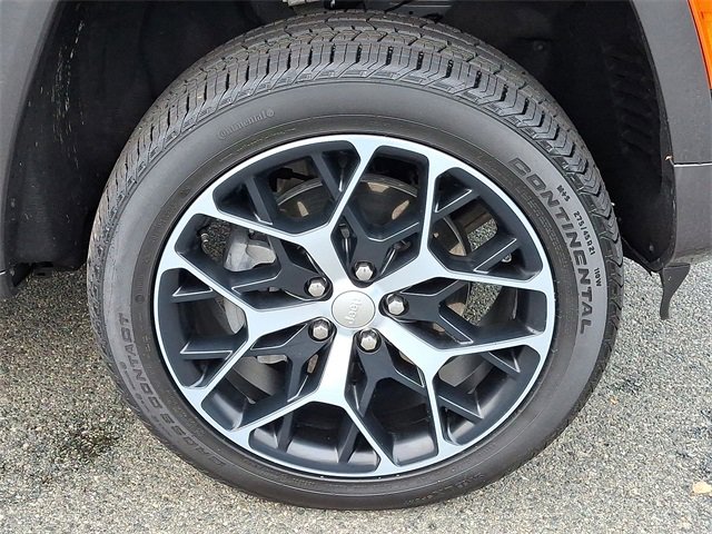 Used 2024 Jeep Grand Cherokee Summit image 27