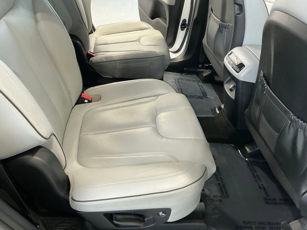 Used 2023 Hyundai Palisade SEL FWD image 28
