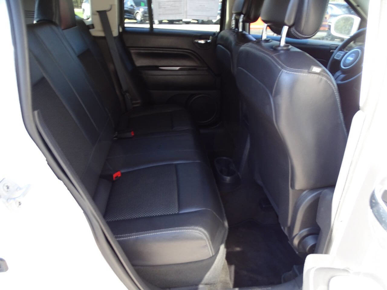 Used 2014 Jeep Compass 4WD Sport image 25